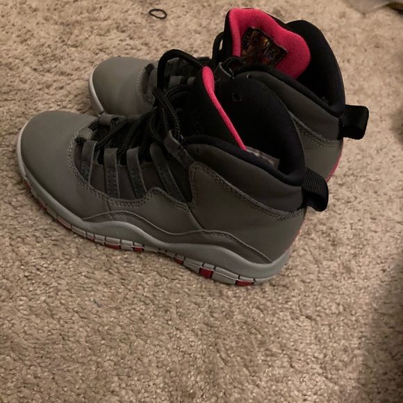 J’s - Picture 2 of 4